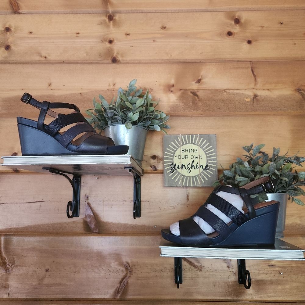 Nurture Navy Blue Leather Textured Caged Sandals Open Toe Heeled Shoes‎ Sz 8.5 M